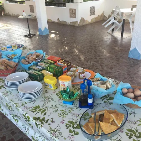 Garden Bed and breakfast Carloforte (Isola di San Pietro)