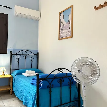 Garden Bed & Breakfast 3*